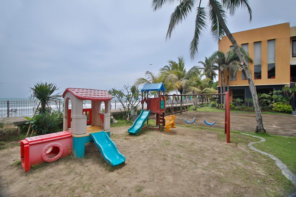 Hotel The Jayakarta Anyer Exterior foto